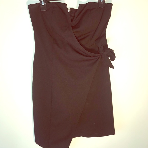 Little black dress - Picture 1 of 3
